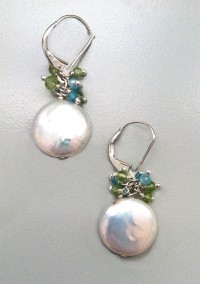 Coin pearl earrings seem to appeal to everyone!